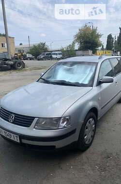 Універсал Volkswagen Passat 2000 в Києві