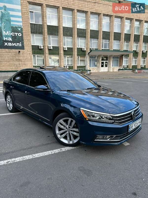 Седан Volkswagen Passat 2018 в Николаеве