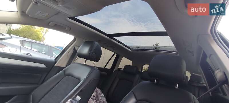 Универсал Volkswagen Passat 2014 в Киеве