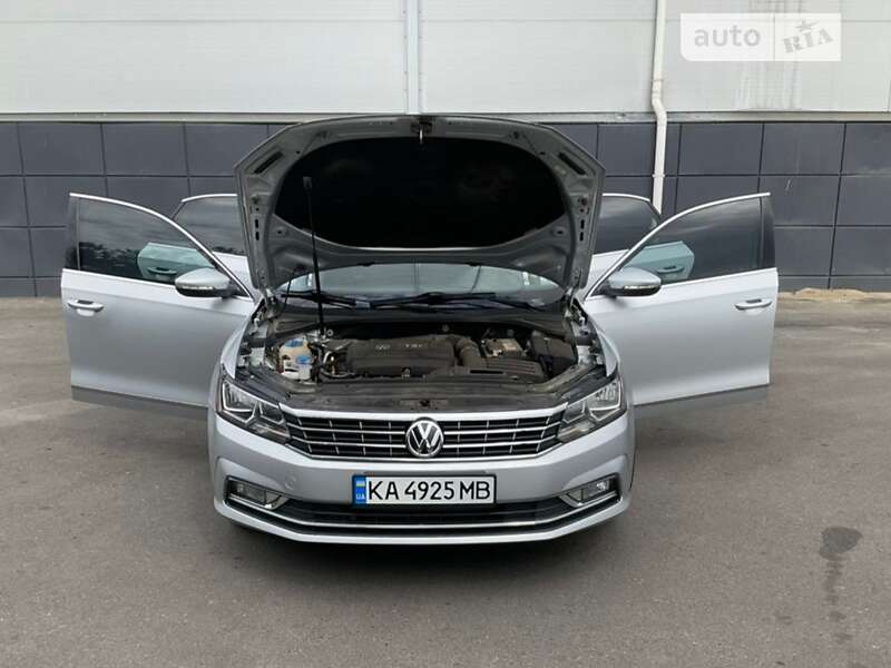 Седан Volkswagen Passat 2016 в Одессе