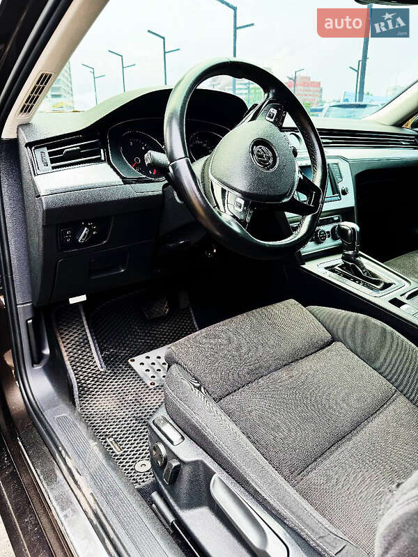 Універсал Volkswagen Passat 2015 в Дніпрі фото 13 Універсал Volkswagen Passat 2015 в Дніпрі