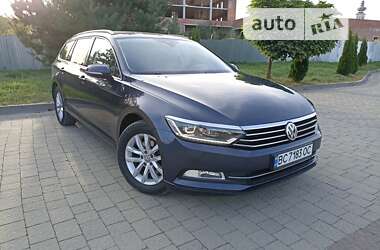 Универсал Volkswagen Passat 2017 в 