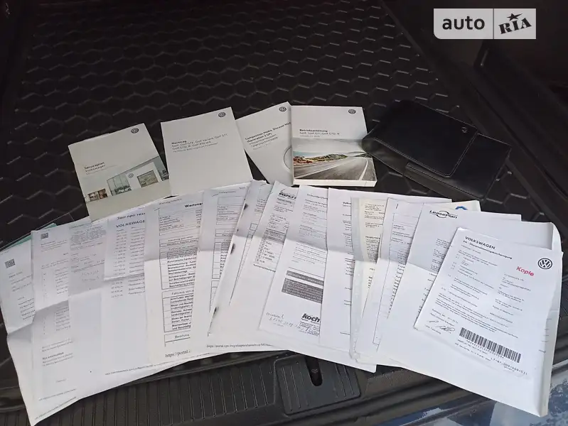 Універсал Volkswagen Passat 2017 в Львові документ