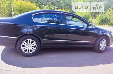 Седан Volkswagen Passat 2006 в Березовке