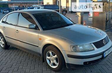 Седан Volkswagen Passat 1997 в Полтаве