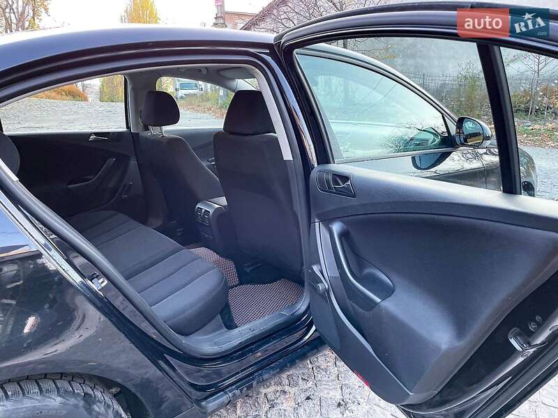 Седан Volkswagen Passat 2007 в Киеве