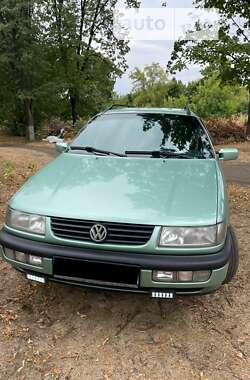 Универсал Volkswagen Passat 1996 в Харькове