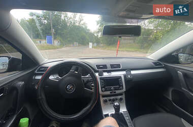 Универсал Volkswagen Passat 2013 в Чернигове