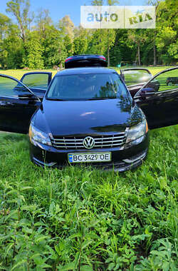 Седан Volkswagen Passat 2013 в Сокалі