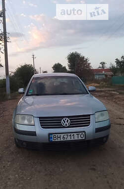 Седан Volkswagen Passat 2003 в Білгороді-Дністровському