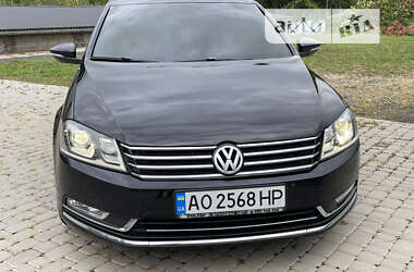 Седан Volkswagen Passat 2011 в Мукачево