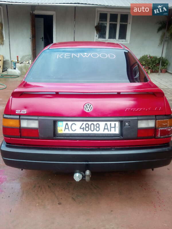 Седан Volkswagen Passat 1991 в Луцке