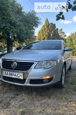 Седан Volkswagen Passat 2006 в Белой Церкви