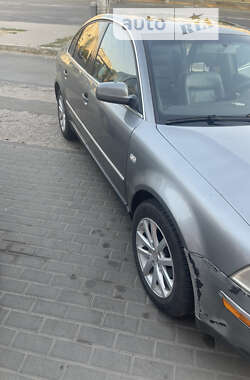 Седан Volkswagen Passat 2004 в Кривом Роге