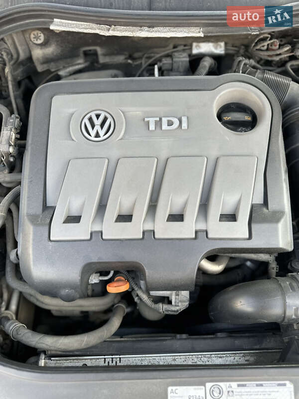 Универсал Volkswagen Passat 2010 в Броварах