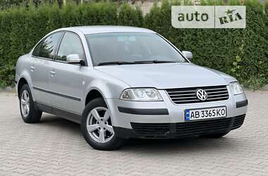 Седан Volkswagen Passat 2003 в Литине