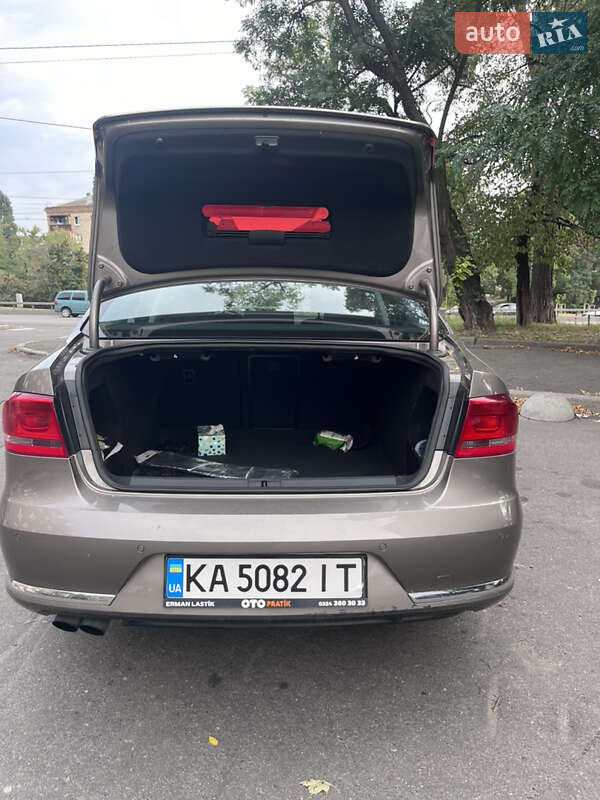 Седан Volkswagen Passat 2011 в Киеве фото 5 Седан Volkswagen Passat 2011 в Киеве