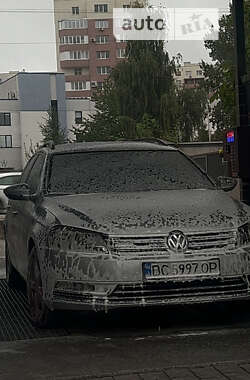 Универсал Volkswagen Passat 2011 в Львове