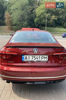 Седан Volkswagen Passat 2017 в 