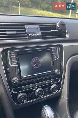 Седан Volkswagen Passat 2017 в 