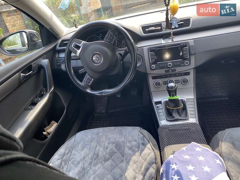 Універсал Volkswagen Passat 2013 в Борисполі