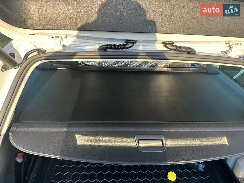 Универсал Volkswagen Passat 2018 в Львове