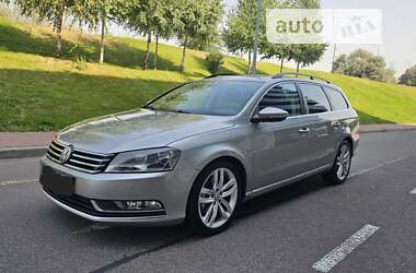 Універсал Volkswagen Passat 2014 в Києві