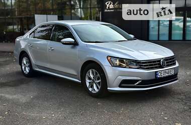 Седан Volkswagen Passat 2016 в Черновцах