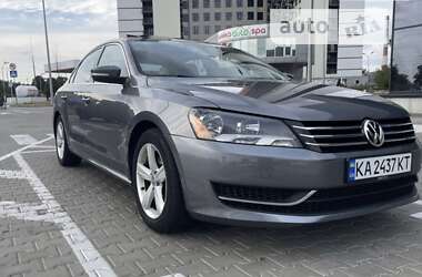 Седан Volkswagen Passat 2013 в Киеве