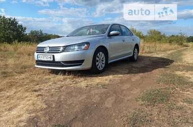 Седан Volkswagen Passat 2012 в Харькове