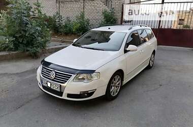 Універсал Volkswagen Passat 2010 в Миколаєві