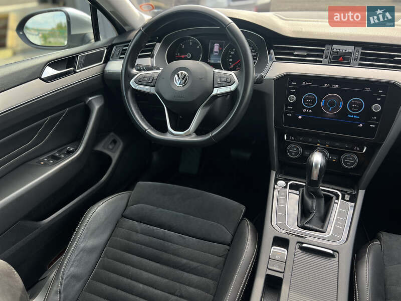 Універсал Volkswagen Passat 2019 в Ужгороді
