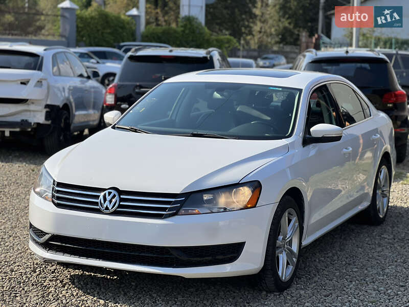 Седан Volkswagen Passat 2014 в Стрые