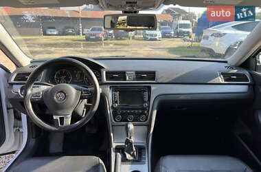 Седан Volkswagen Passat 2014 в Стрые