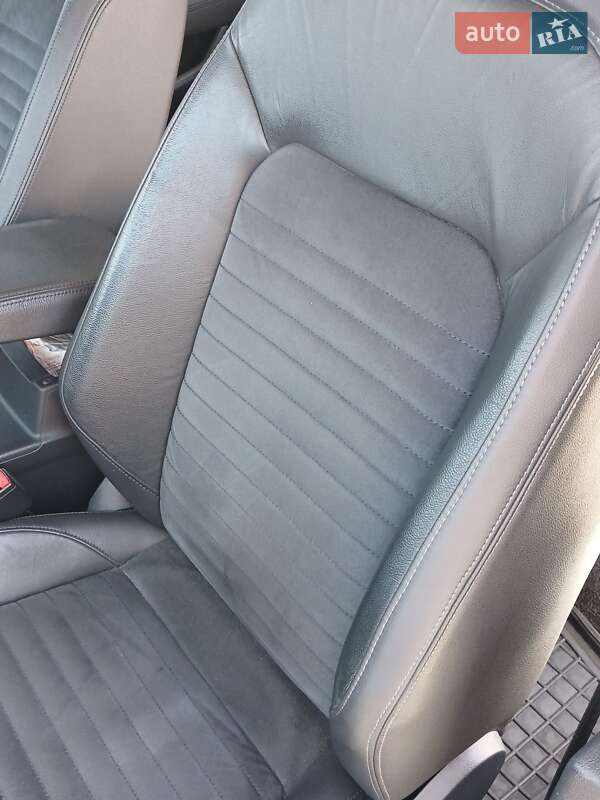 Седан Volkswagen Passat 2016 в Южном