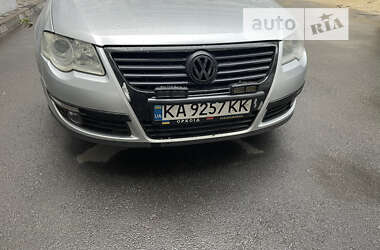 Универсал Volkswagen Passat 2006 в Киеве