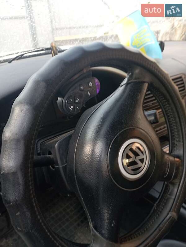 Универсал Volkswagen Passat 1998 в Никополе