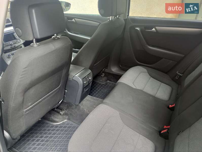 Універсал Volkswagen Passat 2014 в Кам'янець-Подільському