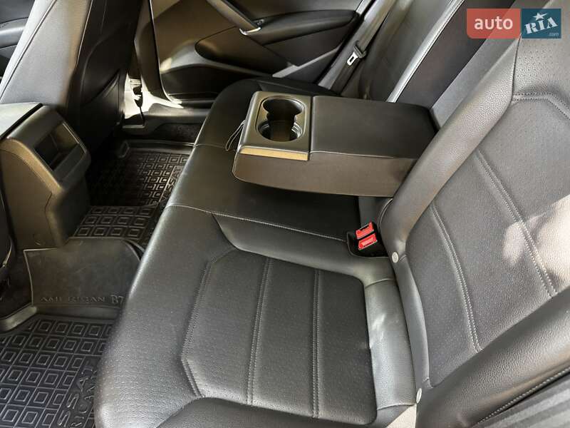 Седан Volkswagen Passat 2018 в Киеве