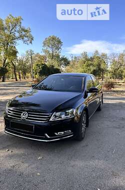 Седан Volkswagen Passat 2013 в Кривом Роге