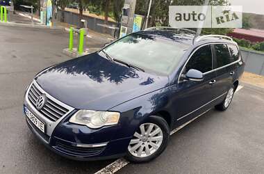 Универсал Volkswagen Passat 2006 в Лубнах