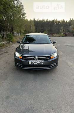 Седан Volkswagen Passat 2016 в Коростишеві