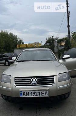 Седан Volkswagen Passat 2004 в Вінниці