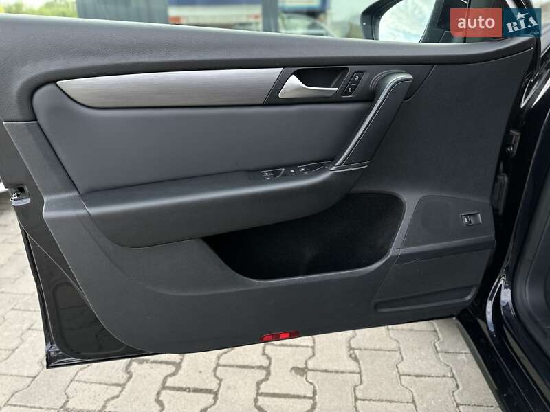 Универсал Volkswagen Passat 2014 в Черновцах фото 25 Универсал Volkswagen Passat 2014 в Черновцах