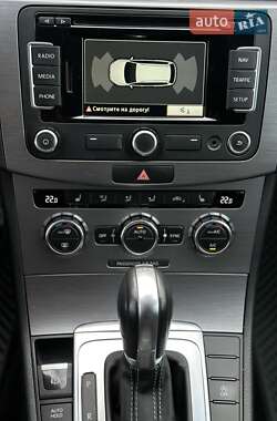 Универсал Volkswagen Passat 2014 в Черновцах