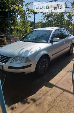 Седан Volkswagen Passat 2002 в Одесі