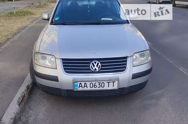 Універсал Volkswagen Passat 2003 в Києві