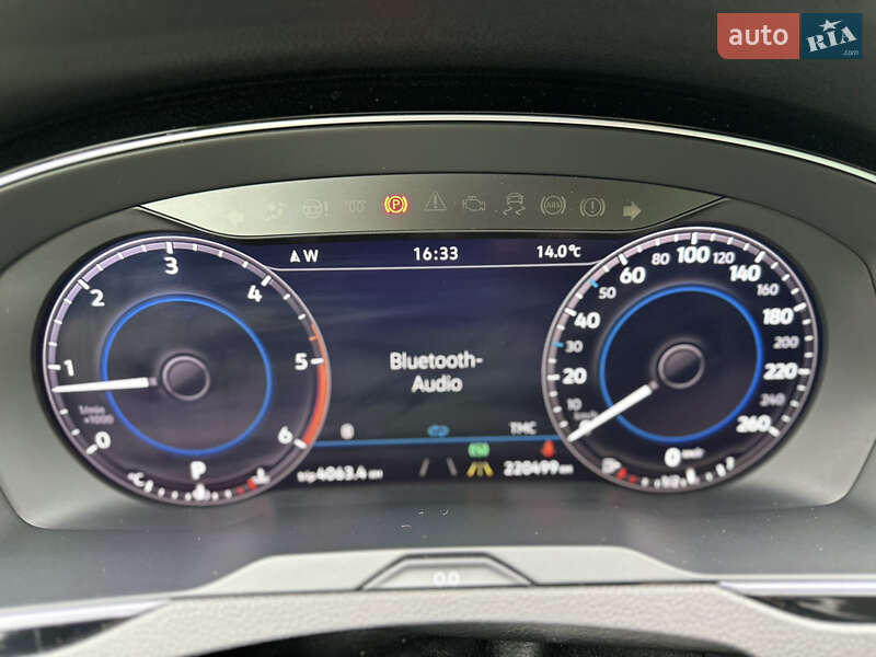 Универсал Volkswagen Passat 2017 в Одессе