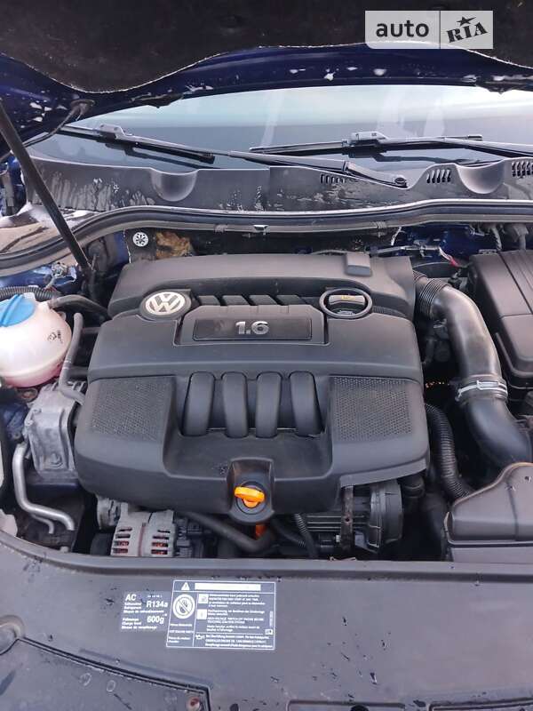 Седан Volkswagen Passat 2005 в Чернігові