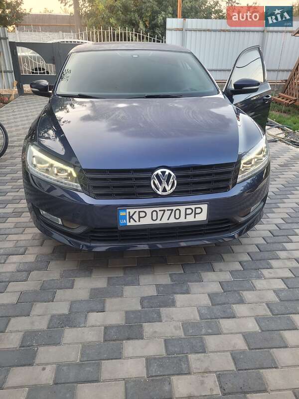 Седан Volkswagen Passat 2014 в Запоріжжі